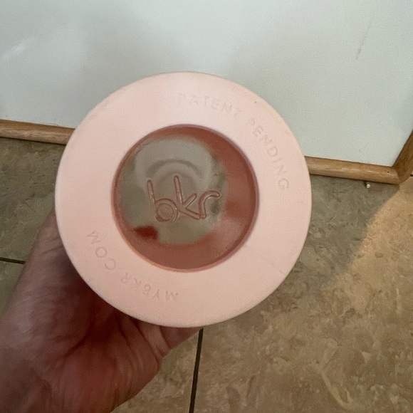 BKR Glass Water Bottle with Silicon Sleeve - Picture 4 of 4